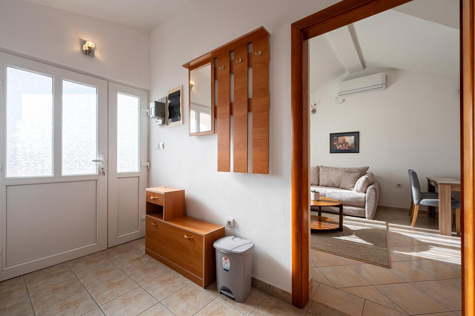 Vladivostok Apartments Тиват Стая снимка