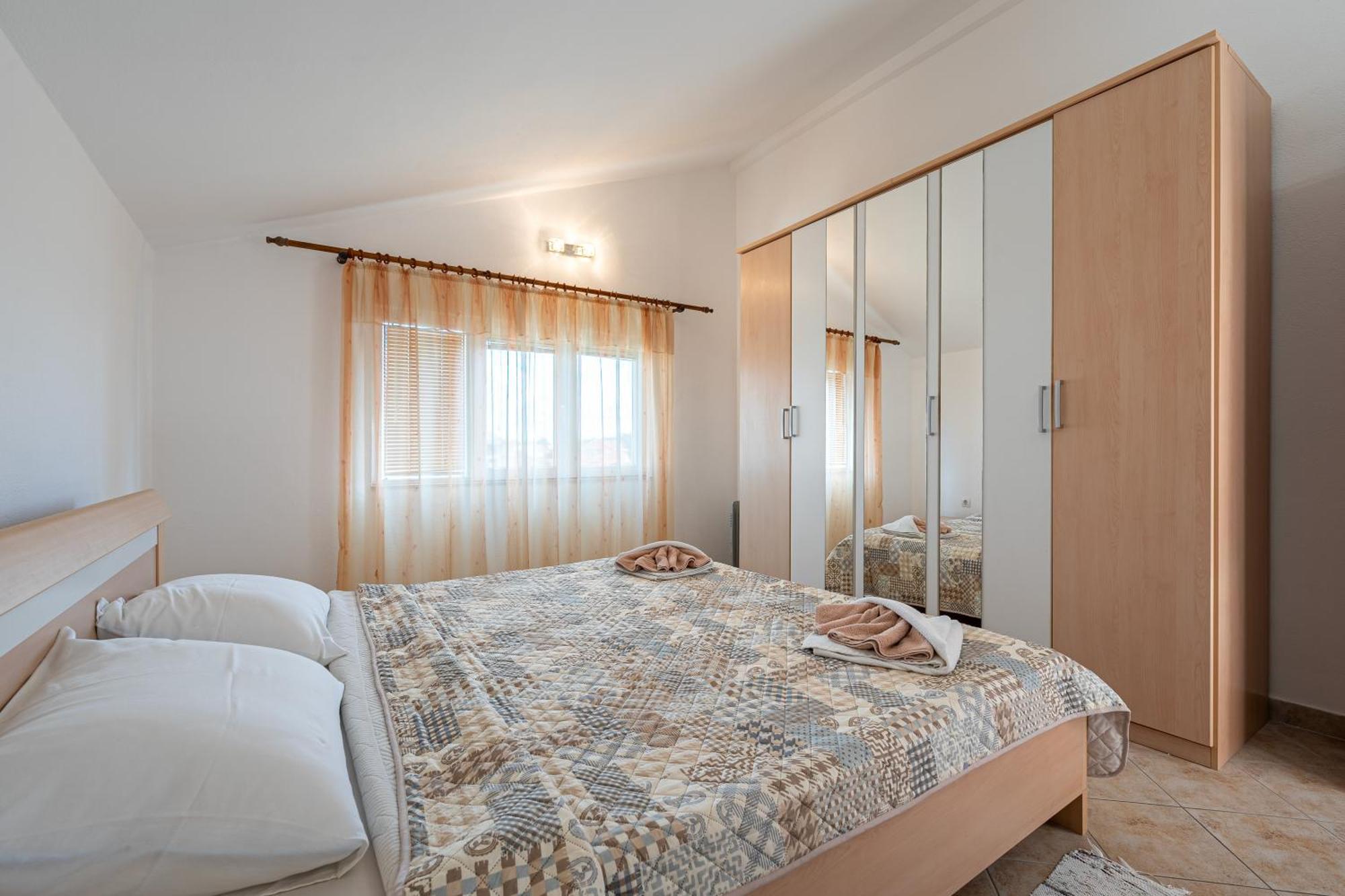 Vladivostok Apartments Тиват Екстериор снимка